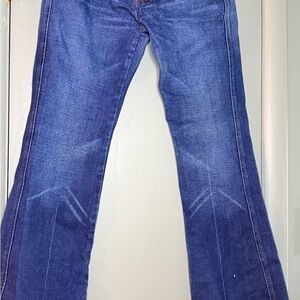 VTG 7 for all Mankind Dojo Flare Jeans — y2k. Best 2000’s booty jeans.